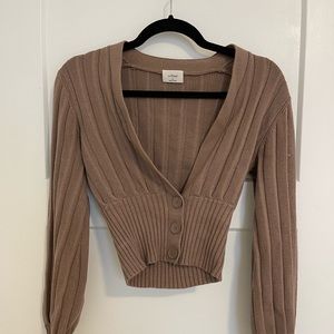 PERFECT CONDITION Aritzia Wilfred Plunge Front Cardigan